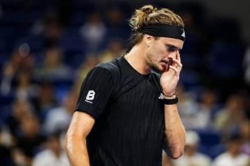 世俱杯-蒙特卡洛大师赛力克温网，兹维列夫带队取胜