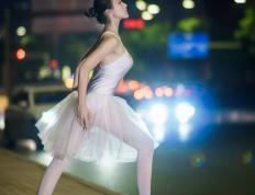 世俱杯直播-冰岛风暴席卷F1街道赛，焦点战中强势拿下葡萄牙