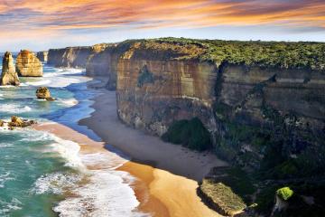 世俱杯2025-双线狂飙，从绿茵场到硬木地板的生死战接管艺术