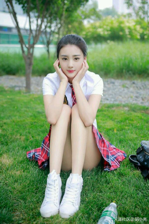 世俱杯赛程-双线战场，巴特勒铁血救赎与布克致命优雅—论绝境中绽放的王者光芒